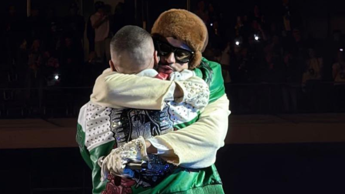 Bad Bunny y J Balvin se reconcilian en el escenario