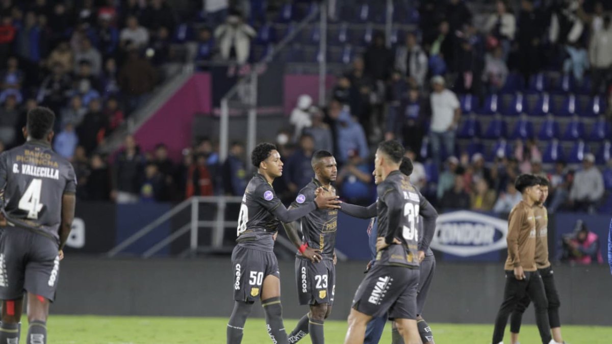 Los canarios no ocultaron el descontento tras perder ante Independiente, que los hizo terminar terceros la LigaPro.