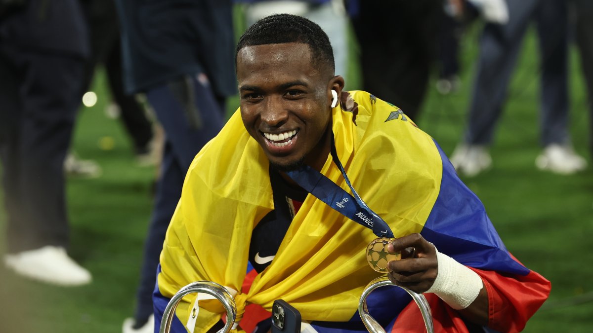 Willian Pacho es el primer ecuatoriano en ganar la Champions League.