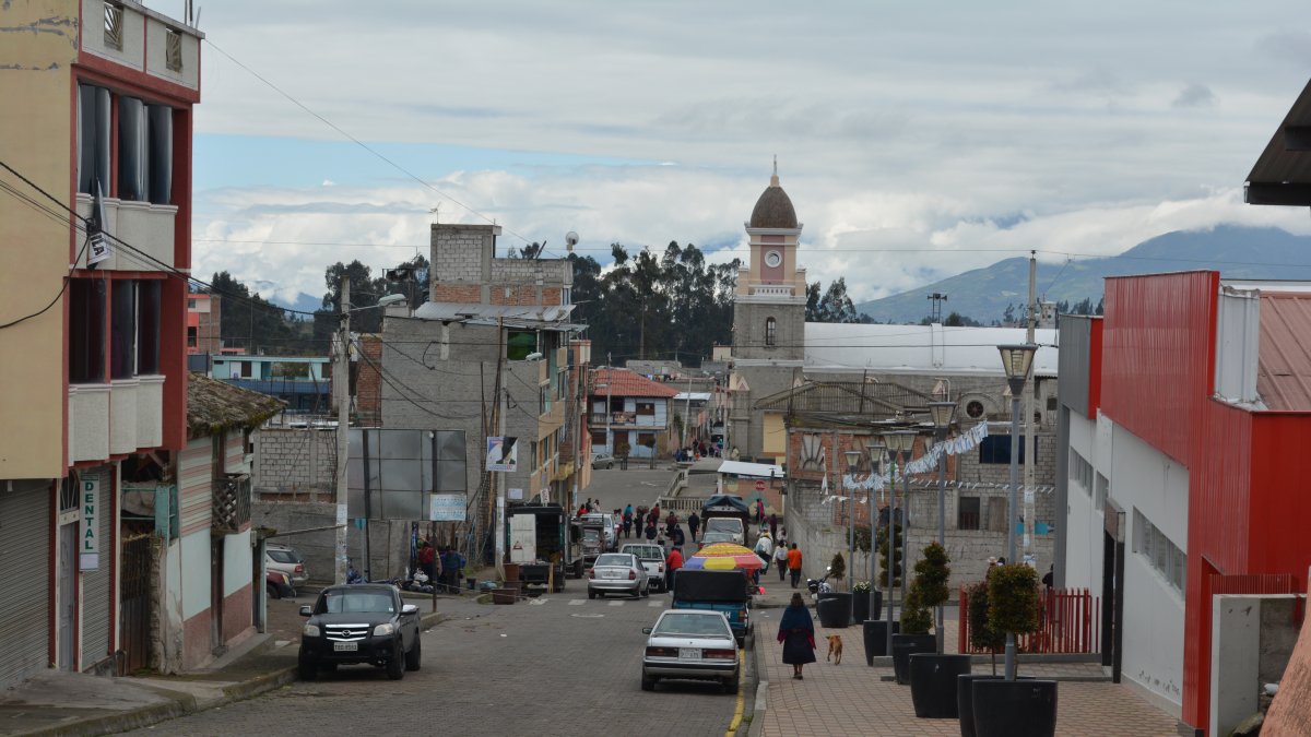 La celebración de Reyes terminó en tragedia tras la muerte de una mujer alcanzada por un volador.