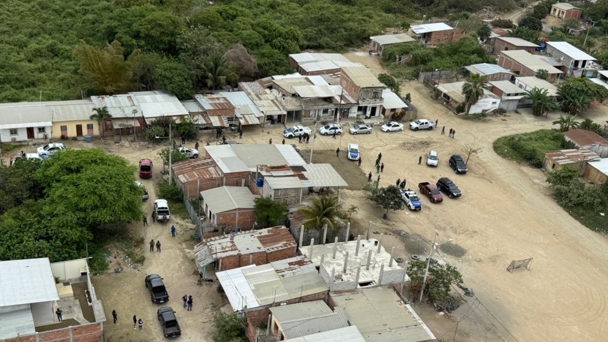A raíz de la masacre, la Policía ejecutó varios allanamientos en Puerto López.