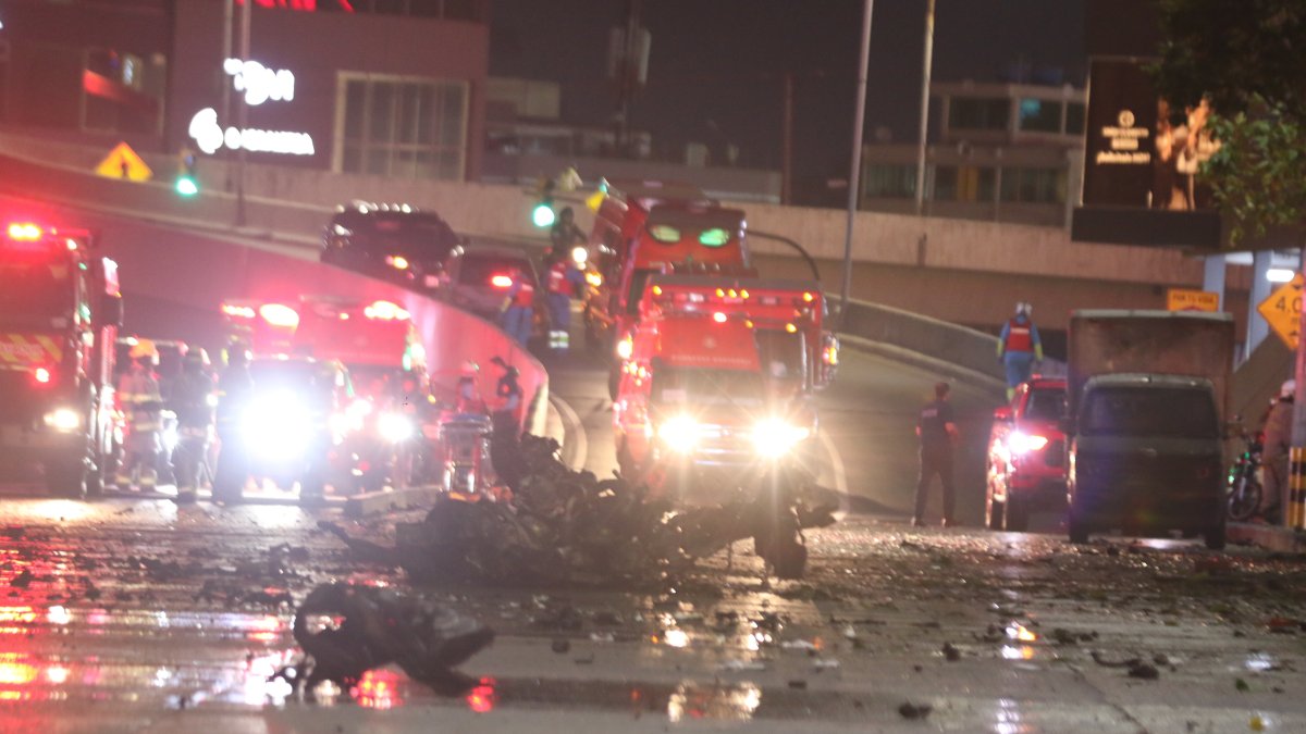 La avenida Joaquín Orrantia permaneció cerrada varios días tras el atentado frente al Mall del Sol.