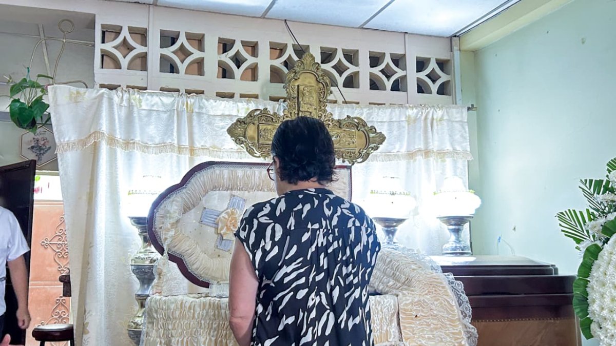 Víctor Hugo Estrada era velado en el domicilio de sus padres, en Guayaquil.