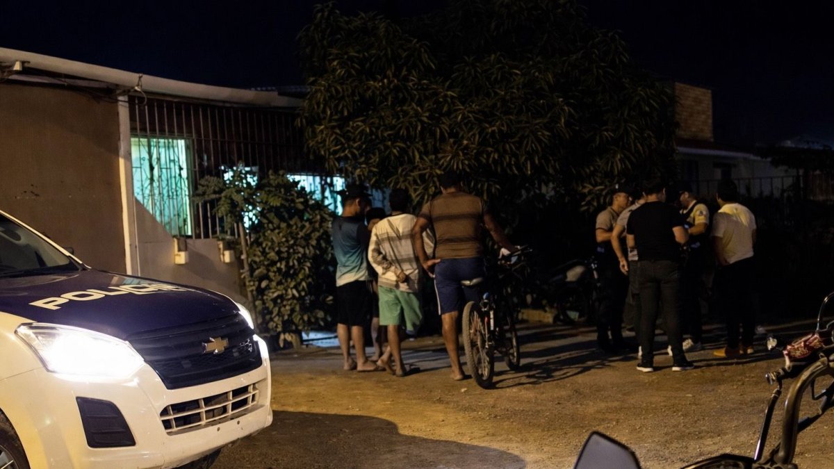 A Pedro Valencia, obrero del Municipio de Montecristi, lo atacaron en su casa.