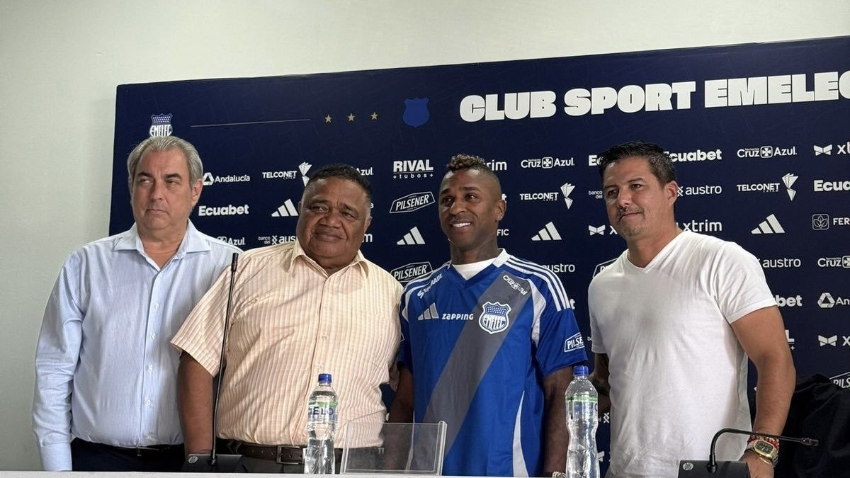 Miller Bolaños durante su presentación el 11 de diciembre de 2025.