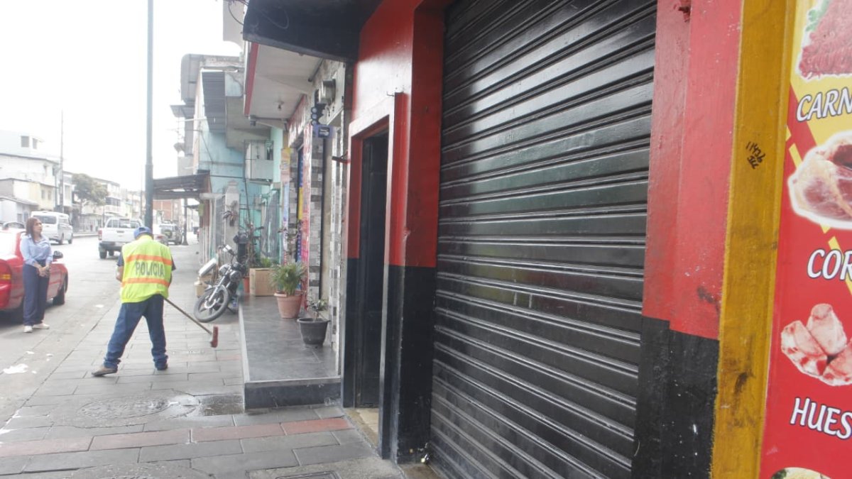 Ataque armado en local de comidas del suroeste de Guayaquil dejó víctimas.
