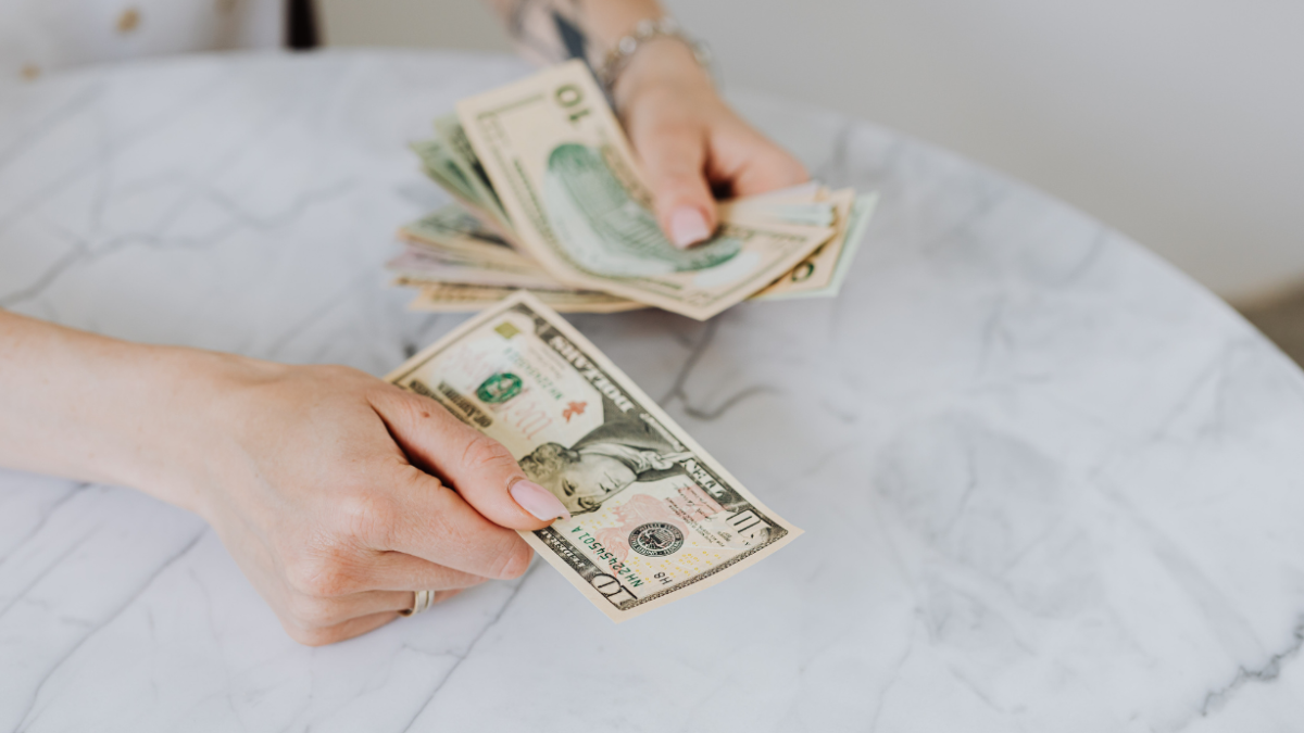 El Gobierno seguirá entregando el Bono de Desarrollo Humano este 2026.