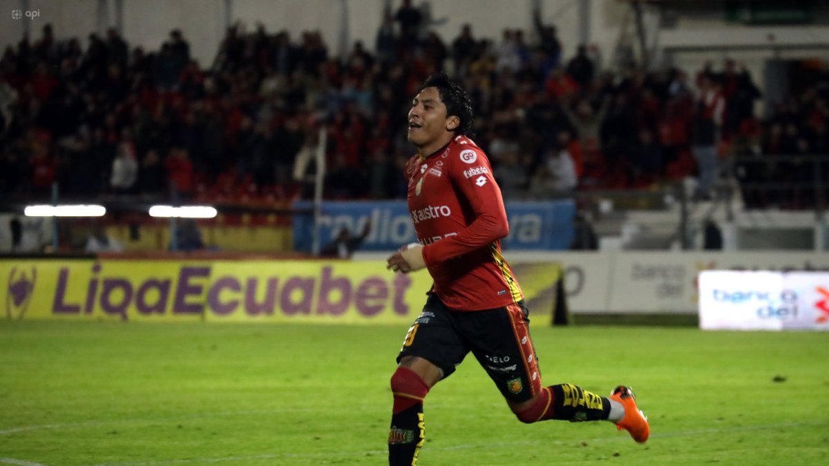 Alejandro Tobar será el generador de juego de Liga de Quito.