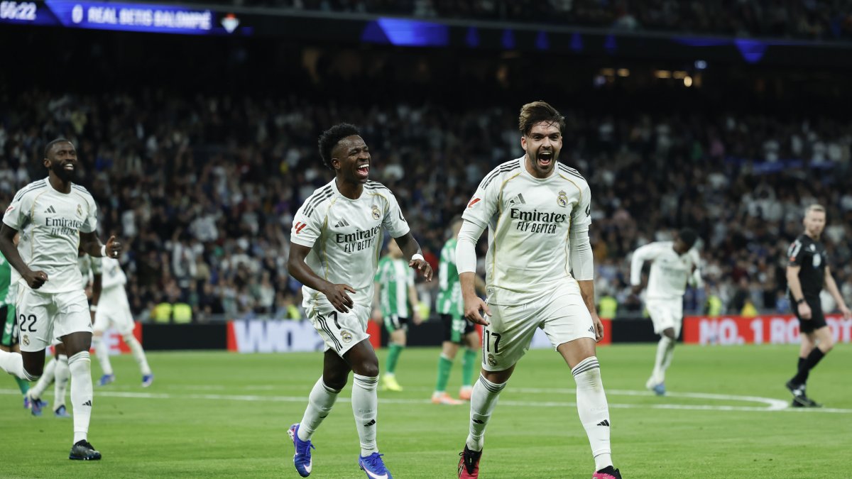 Real Madrid busca avanzar a la final de la Supercopa España 2026.