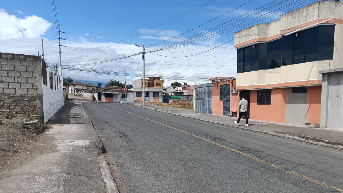 En el barrio del sur de Ambato, pese a las alarmas, los afectados no lograron pedir auxilio de inmediato.