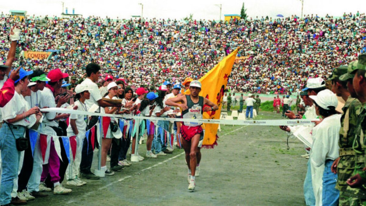 Rolando Vera Rodas, ganador de la, carrera Últimas Noticias.