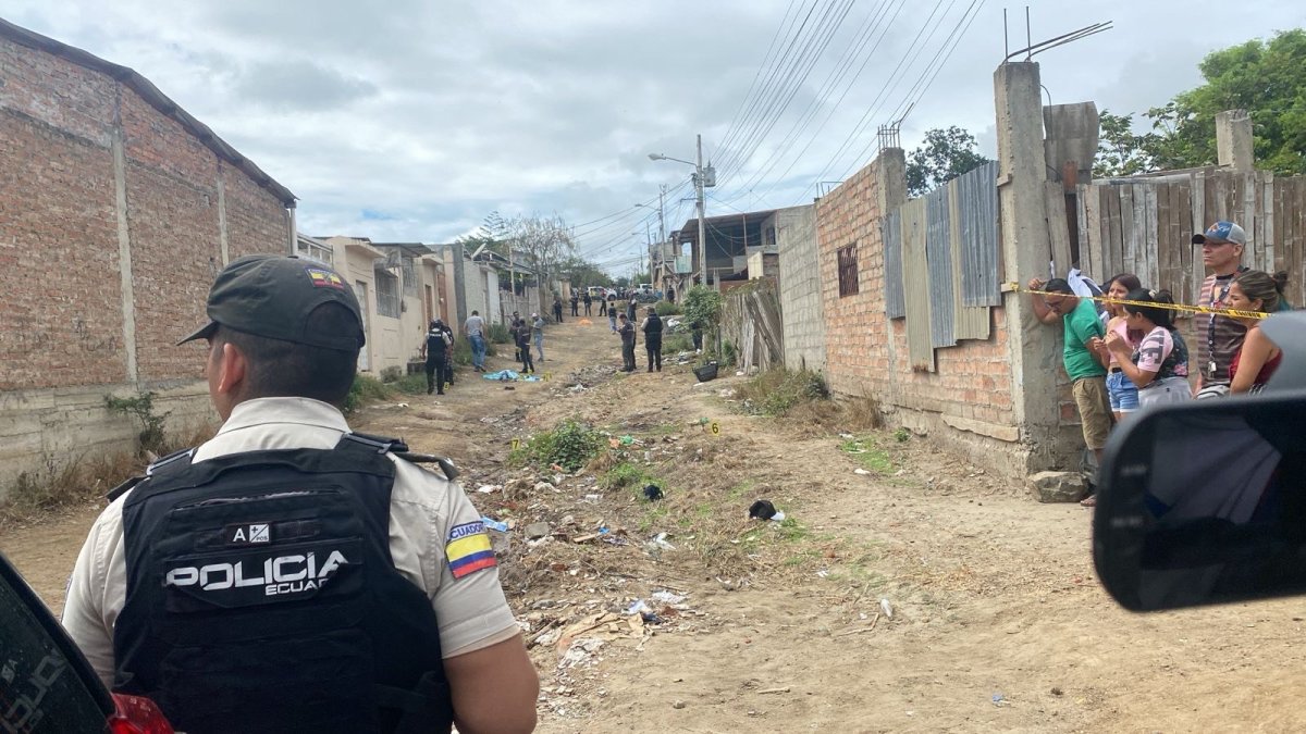 Dos hombres, entre ellos un menor de 15 años, fueron asesinados la mañana de este sábado 10 de enero