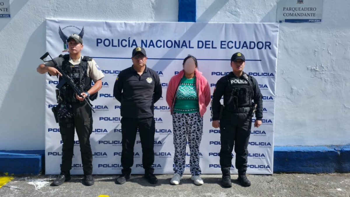 La mujer fue detenida por el delito de homicidio ,en La Mena 2, sur de Quito.