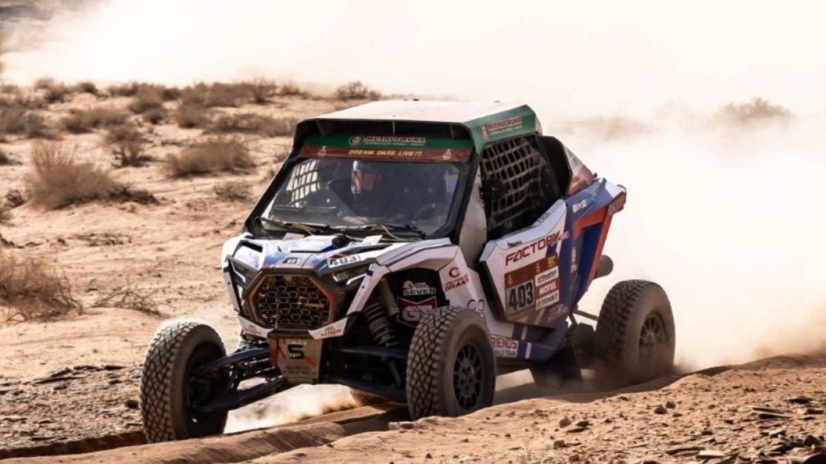 El auto con el que Sebastián Guayasamín enfrenta el difícil Rally de Dakar.