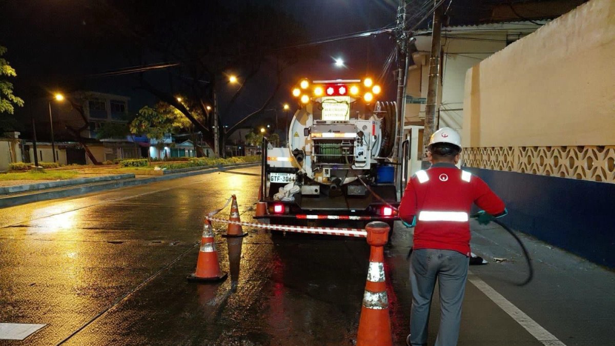 Continúa la lluvia en Guayaquil este martes 13 de enero.