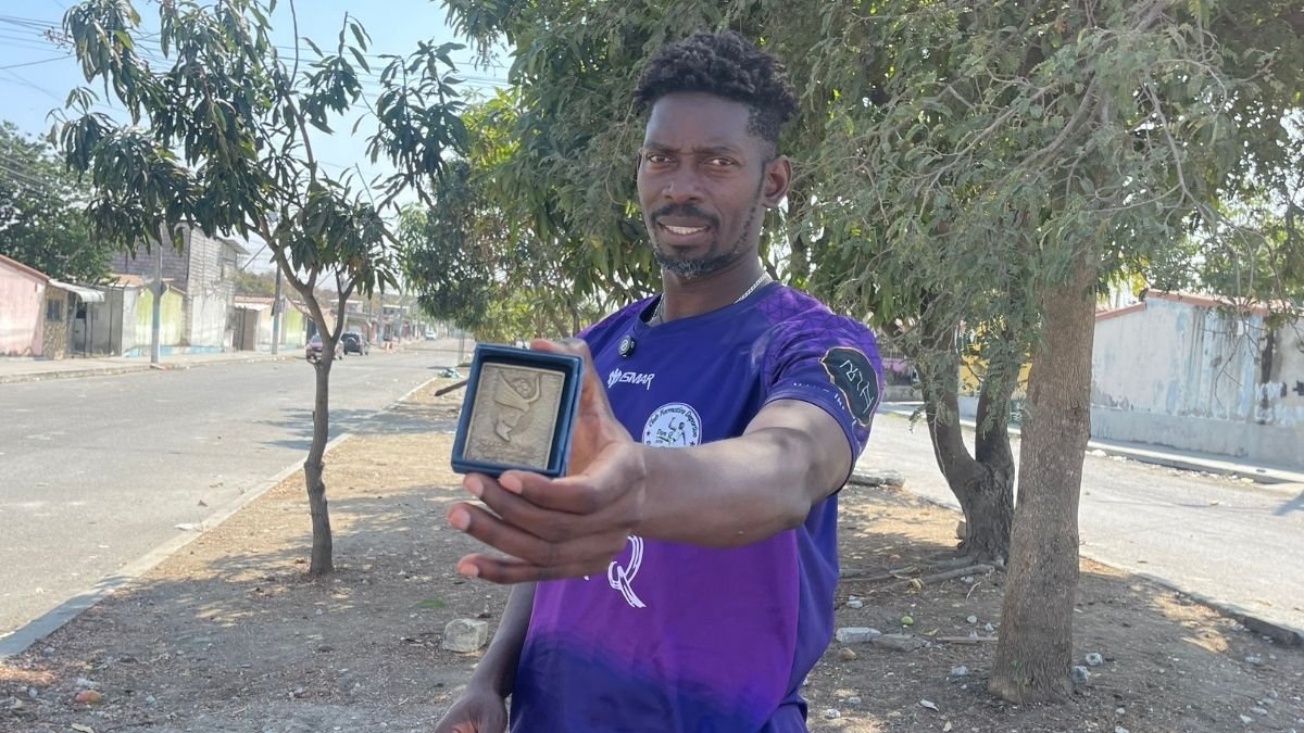 110 goles en un Mundial y ninguna ayuda: la dura realidad de Eduardo Quiñónez en Ecuador.