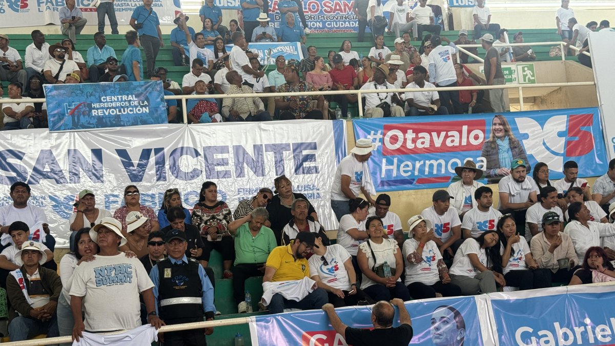 Simpatizantes de RC en su convención nacional en Manta, el 18 de enero.