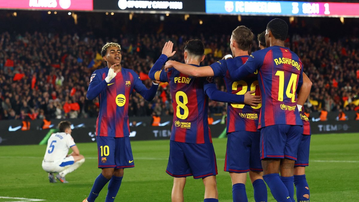 FC Barcelona urge de una victoria para acercarse a zona de clasificación directa a octavos de final de la Champions League.