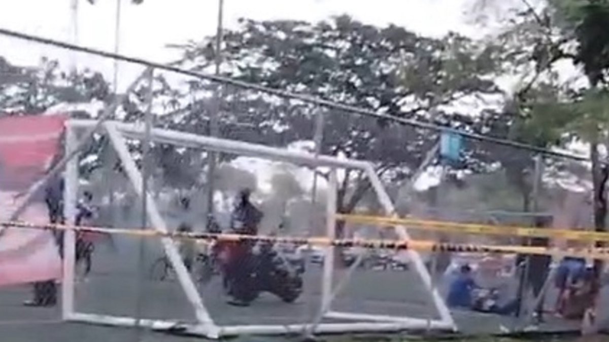 Las personas que circularon por este sector de Parque Samanes quedaron impactados al ver el cuerpo de Garcés Lucas.