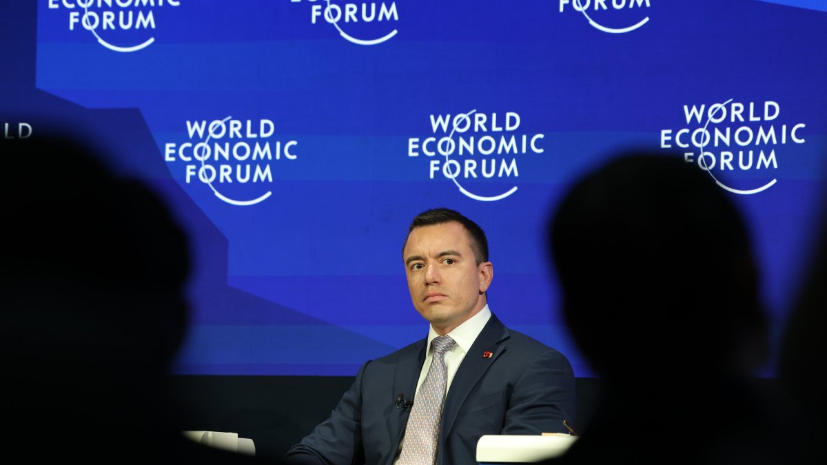 El presidente Daniel Noboa dispuso cobro de arancel a Colombia.