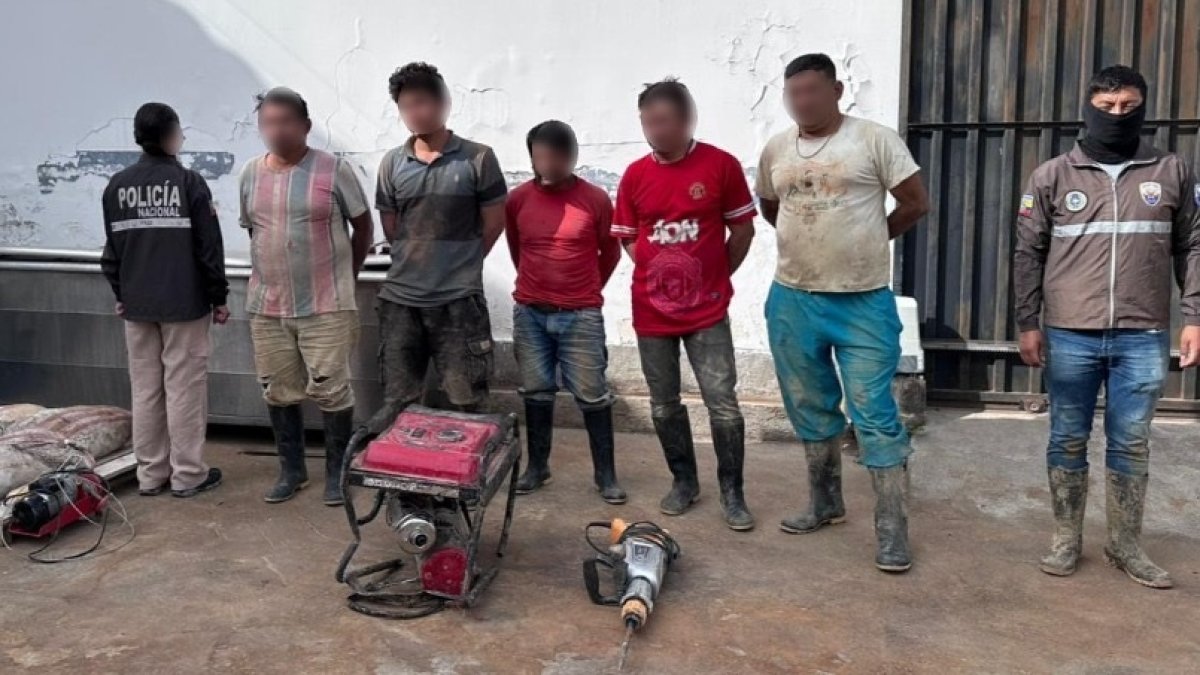 Los sospechosos fueron presentados ante las autoridades competentes.