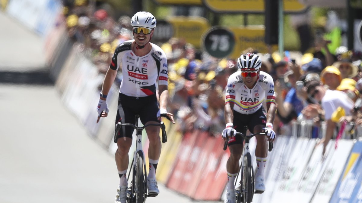 Jay Vine de UAE y el ecuatoriano Jhonatan Narvaez figuras del Tour Down Under en Australia.