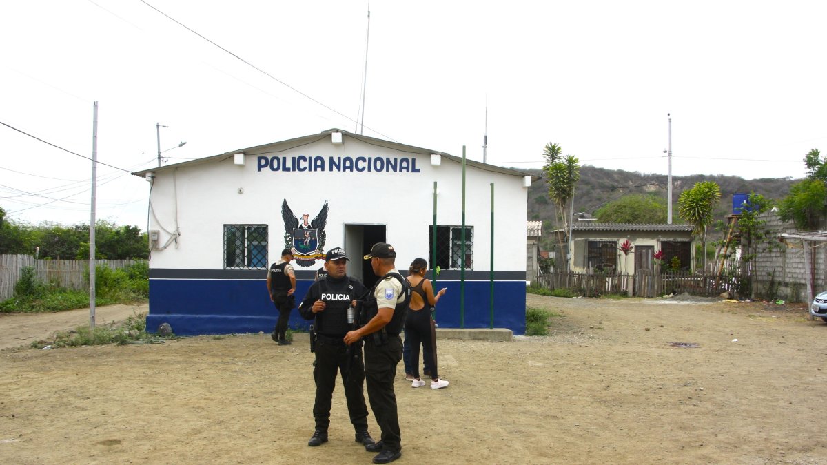 El retén de Policía en la comuna Palmar fue atacado a balazos.