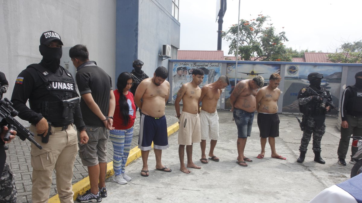 Los detenidos y las evidencias fueron presentados en el Cuartel Modelo.