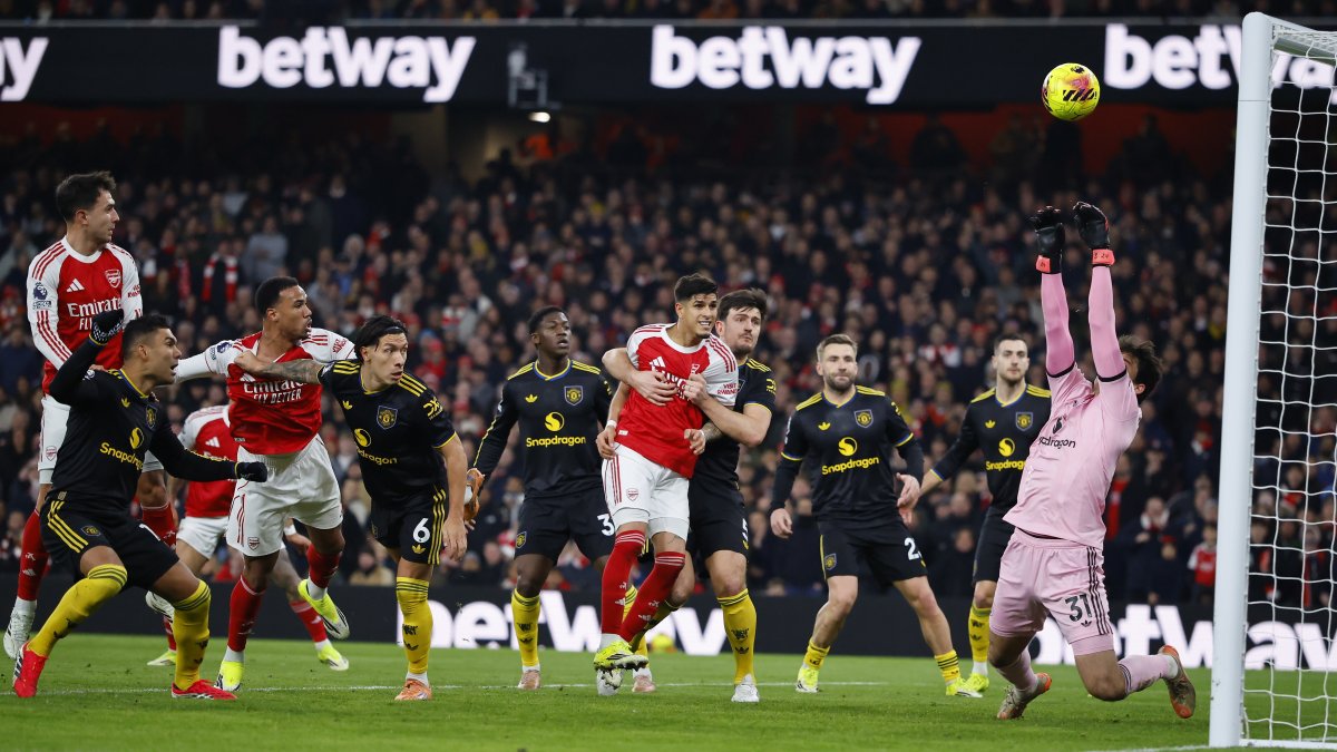 Piero Hincapié volvió a la titularidad en Arsenal.