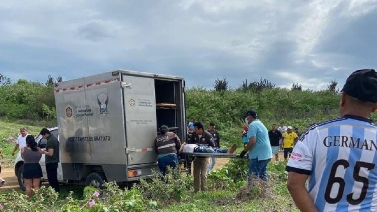 El hombre sin vida estaba en una zona de espesa vegetación