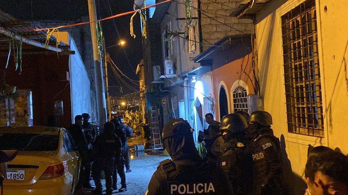 Escena de uno de los ataques armados registrados en el distrito Manta, donde la Policía levantó indicios balísticos.