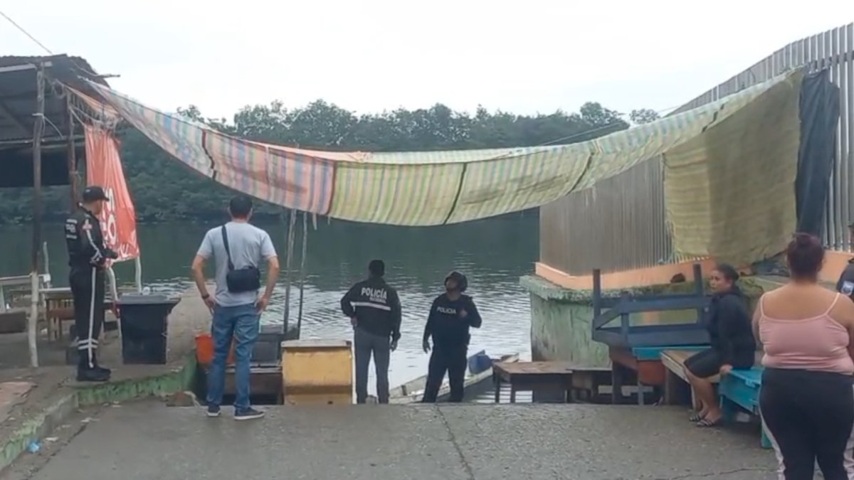 Los cuerpos de los pescadores desaparecidos fueron hallados en la playita del Guasmo.