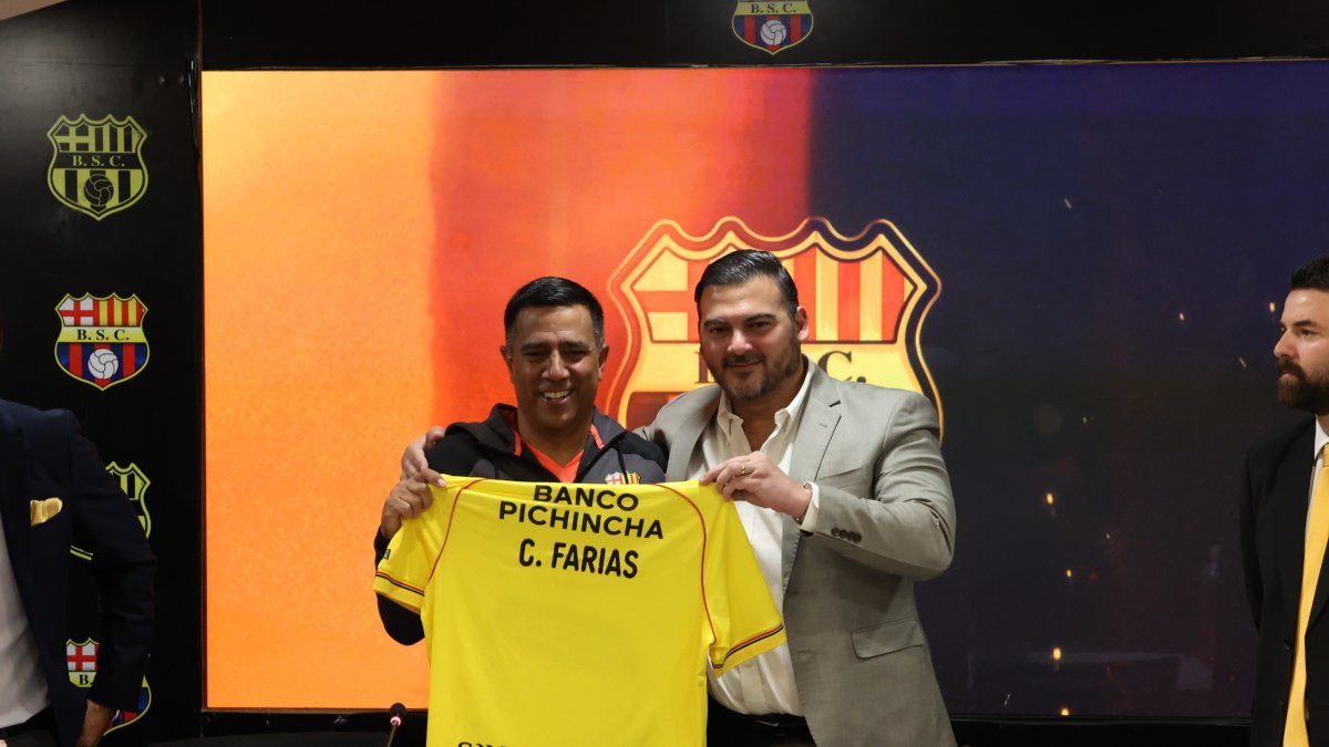 César Farías y Antonio Álvarez presidente del Barcelona SC.