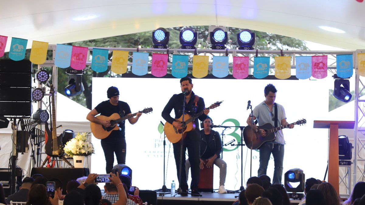 Homenaje por los 5 años de fallecimiento de Efraín Ruales.