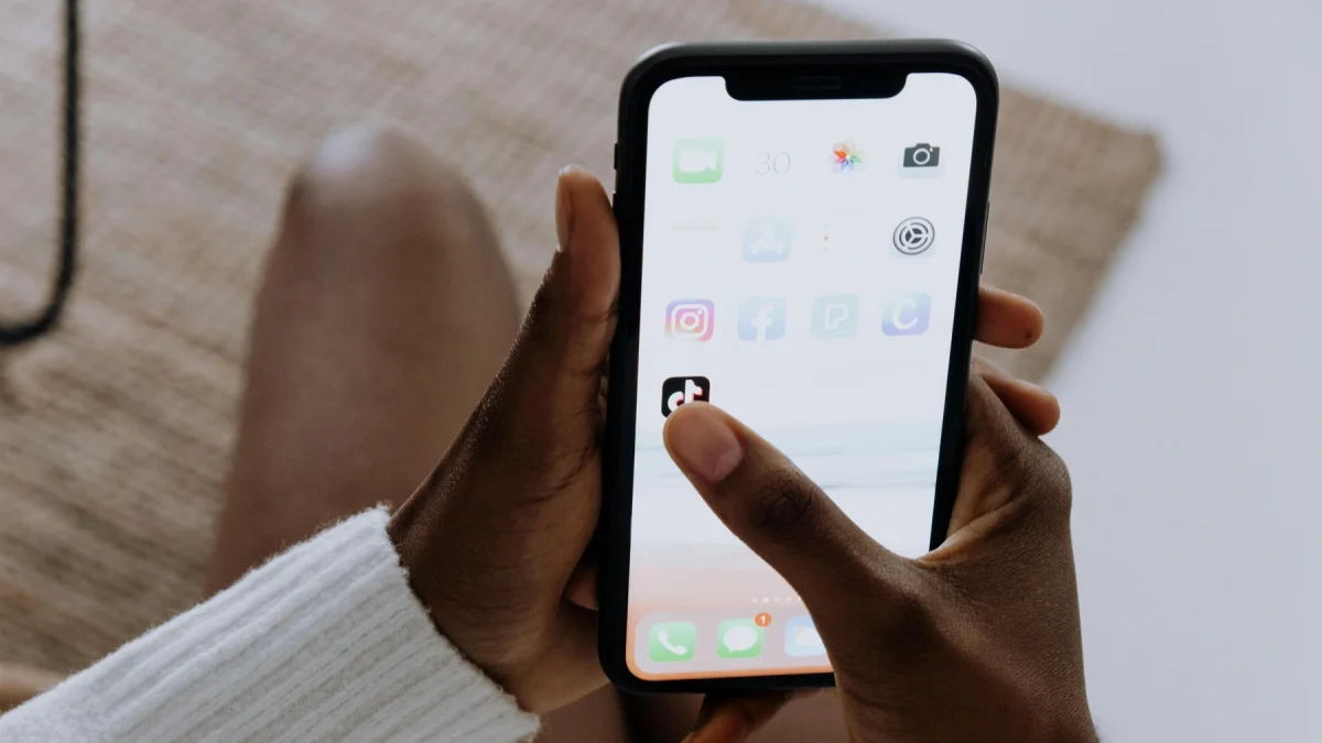 Meta, dueña de Facebook y TikTok, enfrenta un histórico juicio en Estados Unidos.