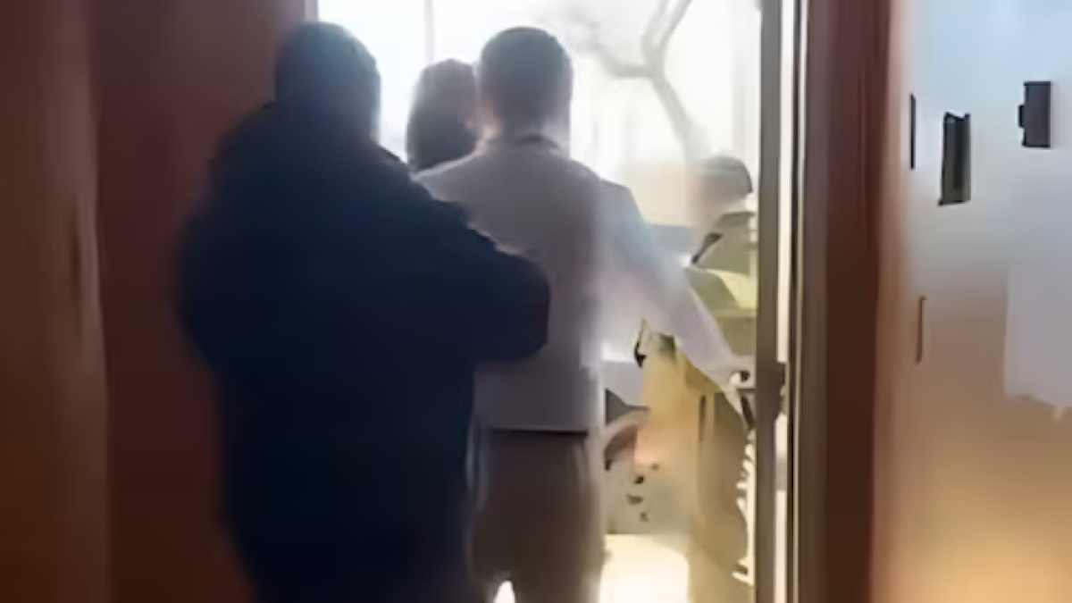 Agente de ICE intentó ingresar al Consulado de Ecuador en Minneapolis