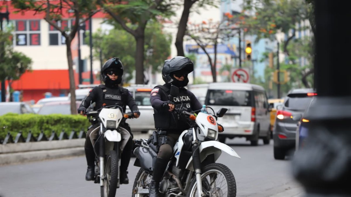Un joven fue retenido tras robo registrado en el centro de Guayaquil.