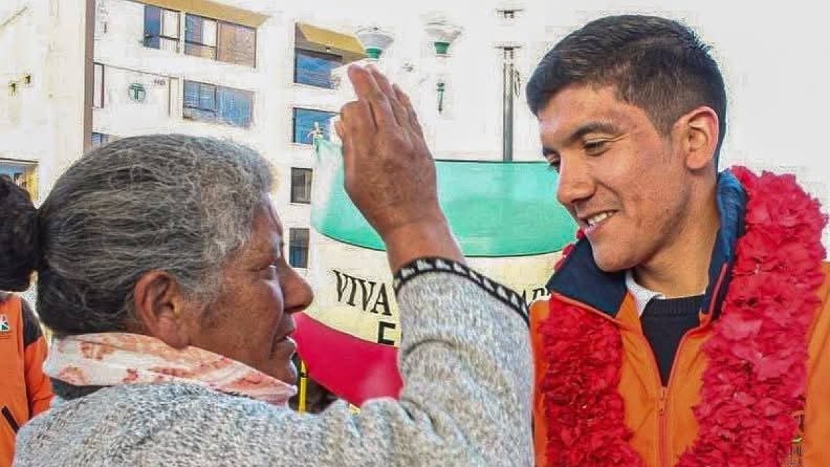 El campeón mundial confirmó la muerte de su madre con una publicación en redes sociales.