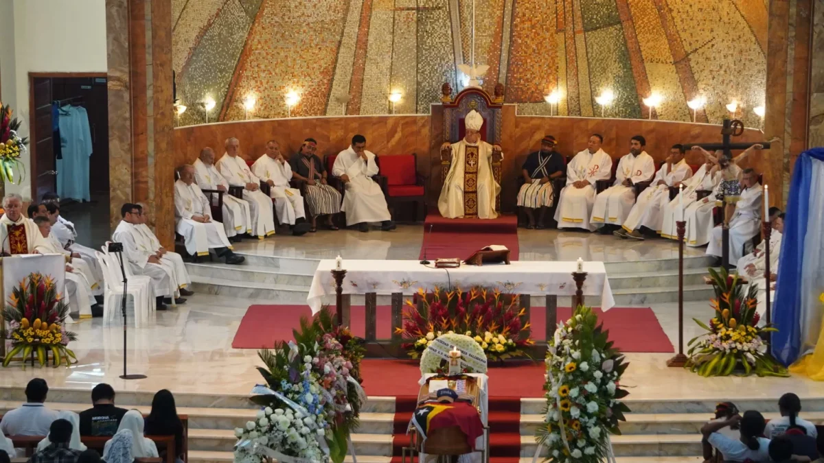 El funeral fue en la Catedral de la Purísima de Macas.