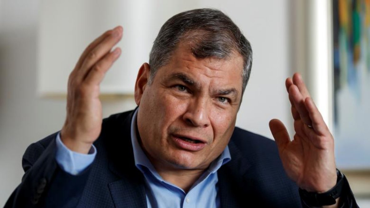 Rafael Correa respondió a Marcela Aguiñaga en redes sociales.