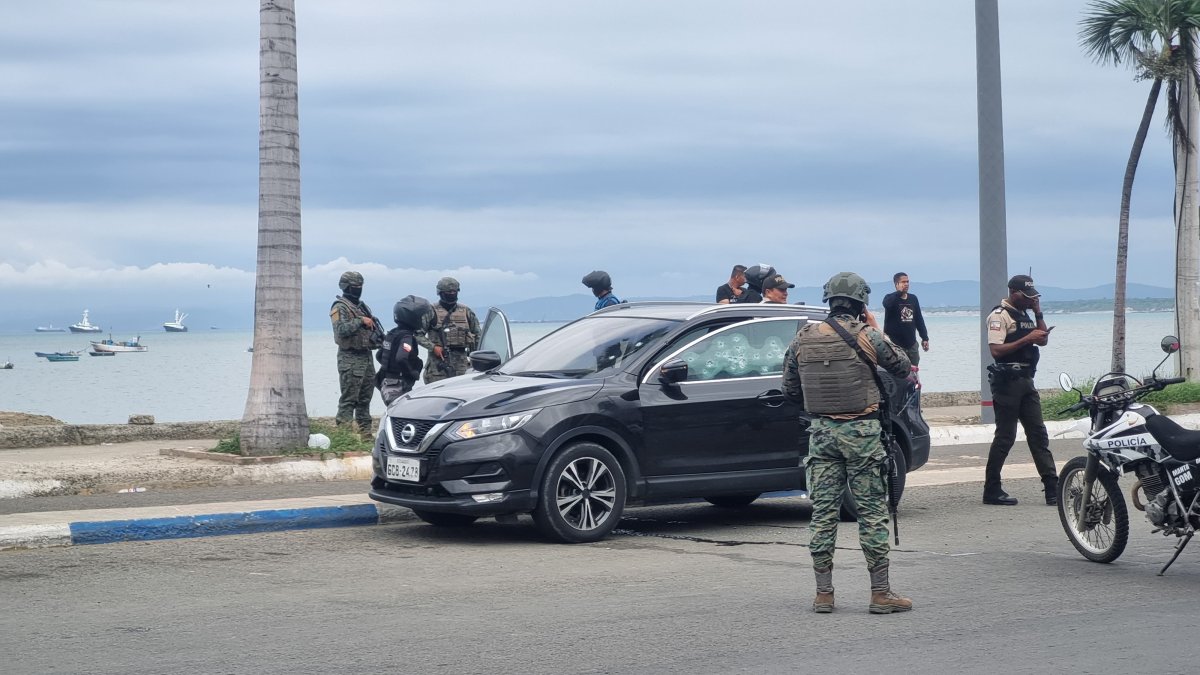 Los balazos fueron direccionados hacia el lado del conductor.