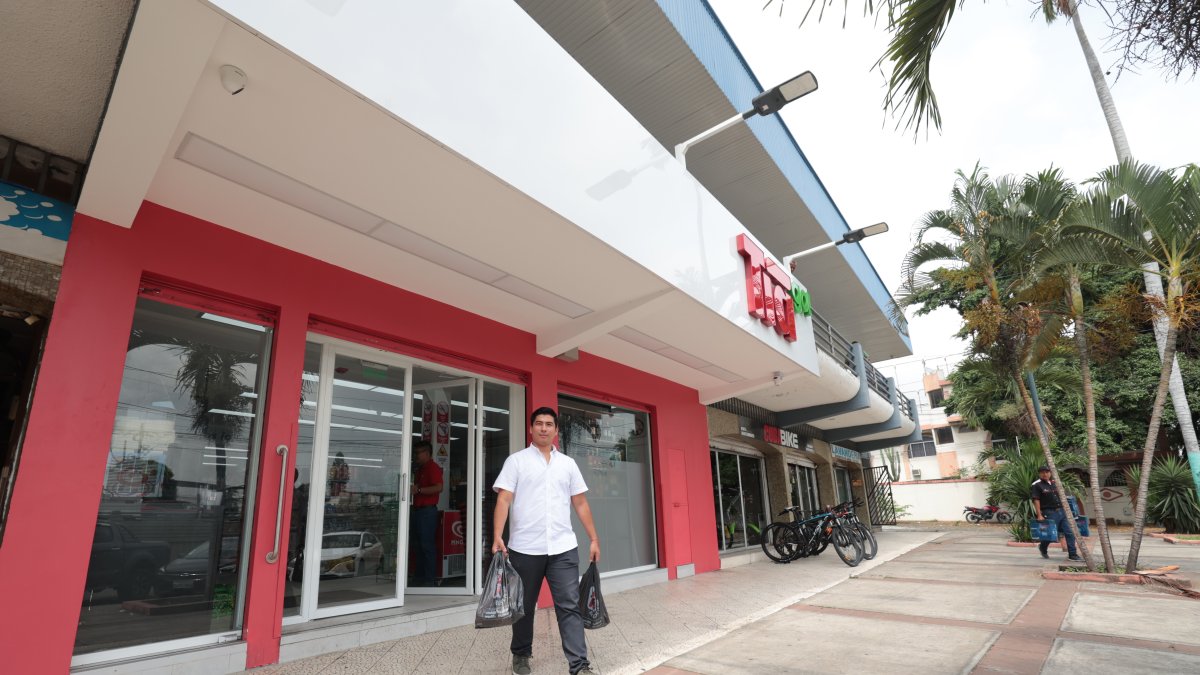 Supermercado. En el 2025 Tía Go abrió 104 locales y en este año abrirá otros 100.