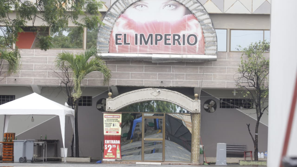 Cinco personas fueron asesinadas en el centro de diversión para adultos.