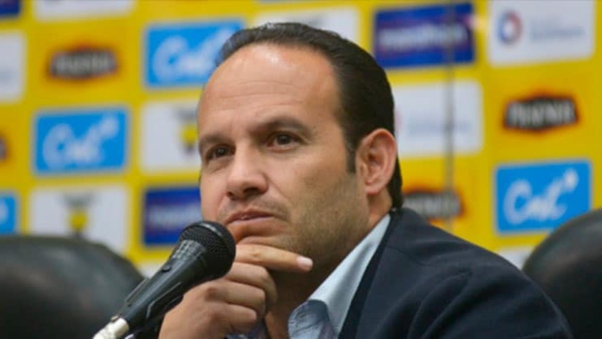 La administración de la FEF, encabezada por Francisco Egas, enfrenta el reto de reestructurar las bases del balompié nacional.