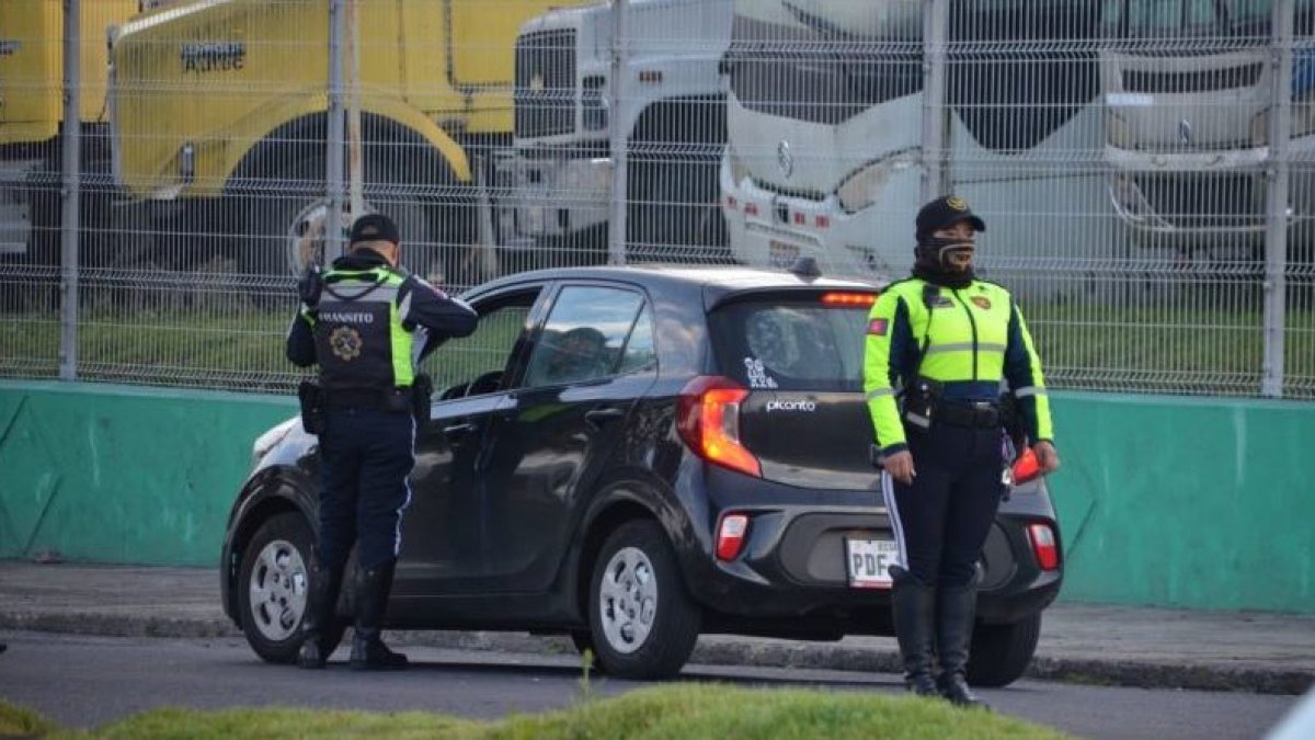 Conoce cómo rige la medida pico y placa en Quito.