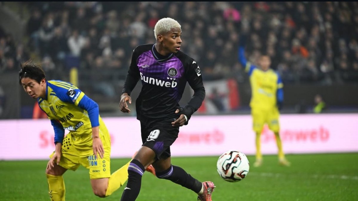 Nilson Angulo ficha por Sunderland de la Premier League.