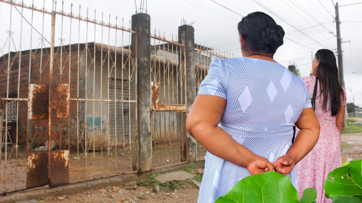 Familiares de los fallecidos llegaron a la morgue para retirar los cuerpos. Entre el dolor, relataron cómo los asesinaron.