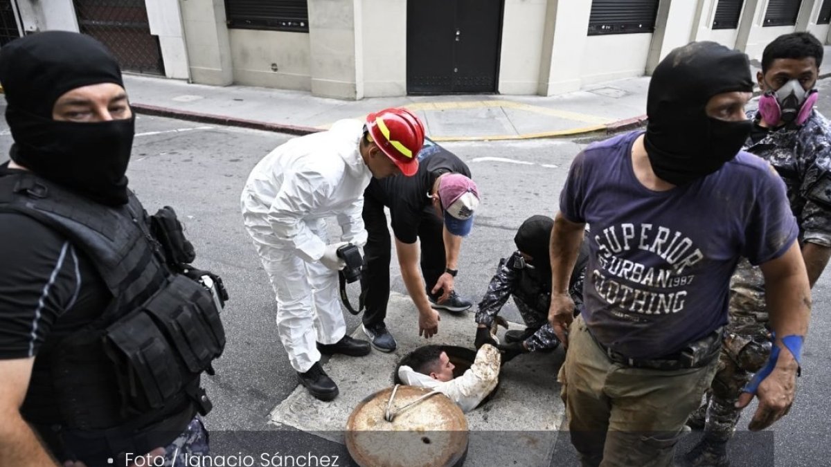 El ministro del Interior confirmó la captura de diez sospechosos que operaban desde un local comercial en la Ciudad Vieja de Montevideo.