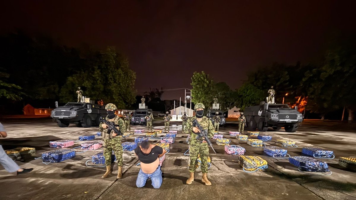 Un cargamento de una tonelada y media de droga fue decomisaba en Manabí, Hay un detenido