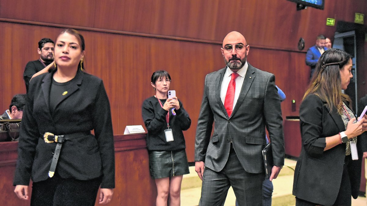 El juicio político contra Mario Godoy avanza en la Comisión de Fiscalización.